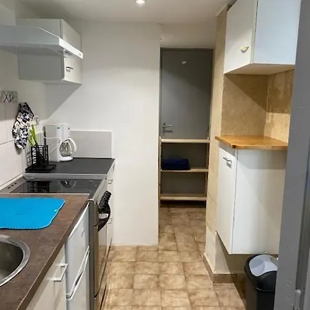 A 2 Pas Du Centre Historique Apartment Sommieres